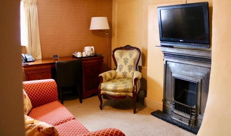 The Cottage Hotel Bradmore  Экстерьер фото