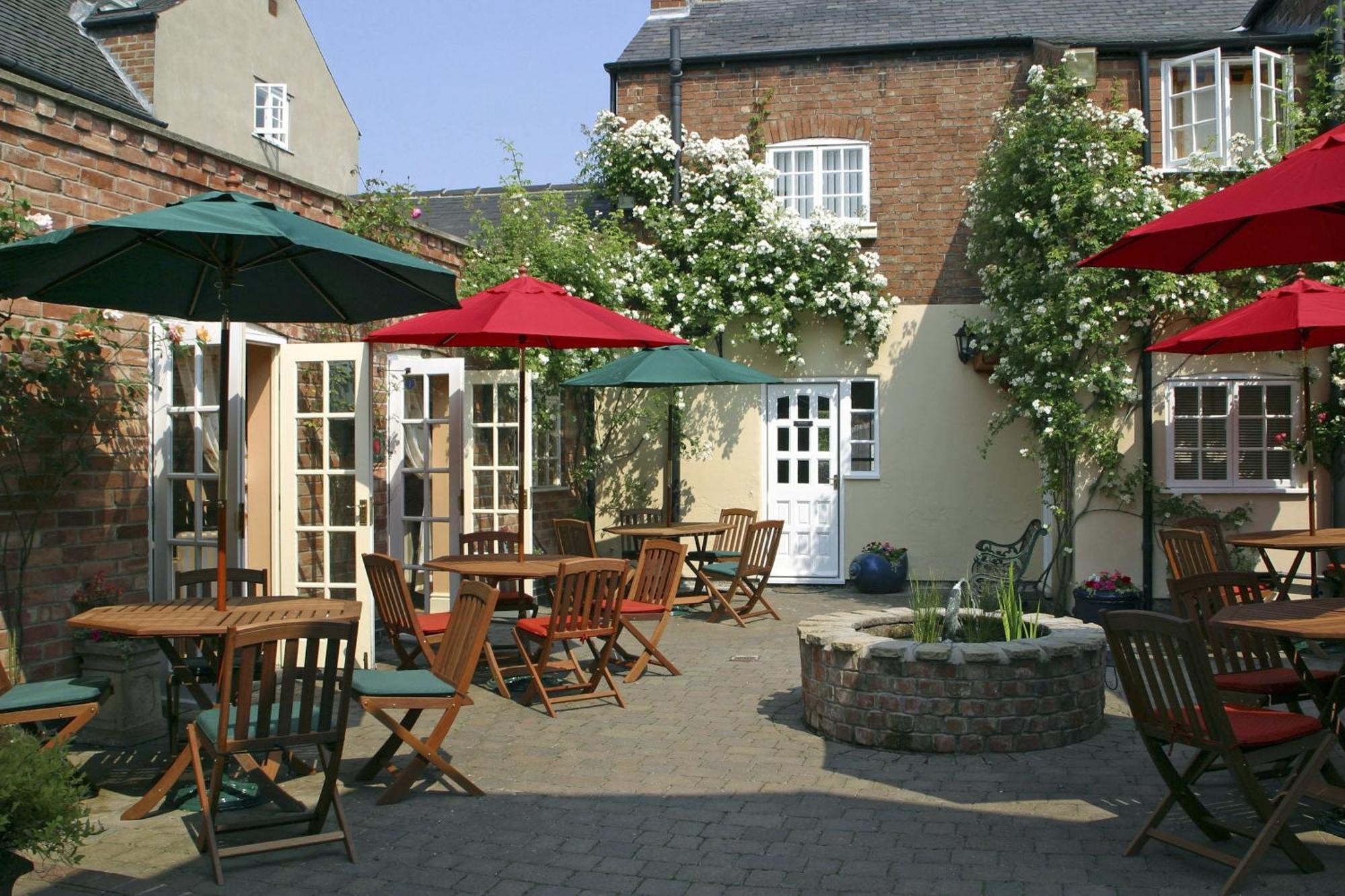 The Cottage Hotel Bradmore  Экстерьер фото