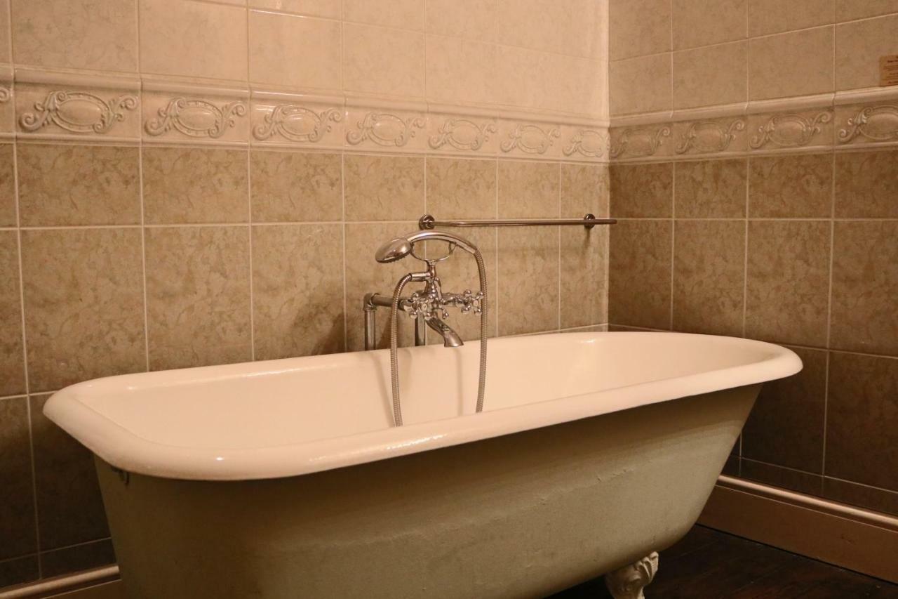 The Cottage Hotel Bradmore  Экстерьер фото